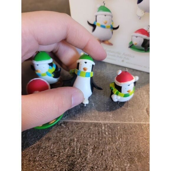 Hallmark 2008 Antarctic Antics South Pole Pals ornament Xmas Decor penguin minia - Picture 3 of 6